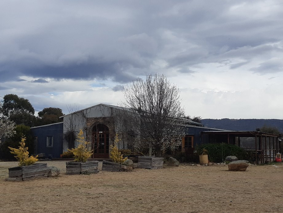 Snowy Vineyard and Microbrewery景点图片