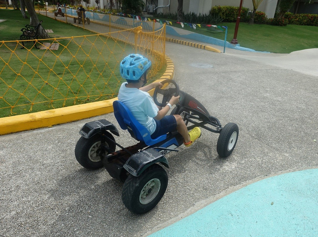 皇宫水上乐园度假村主图