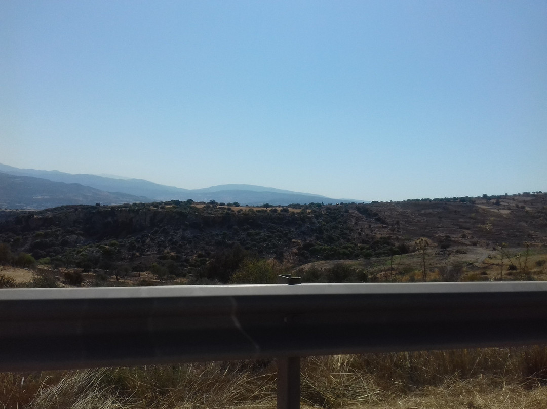 Anti Gravity Road-帕福斯区必去景点