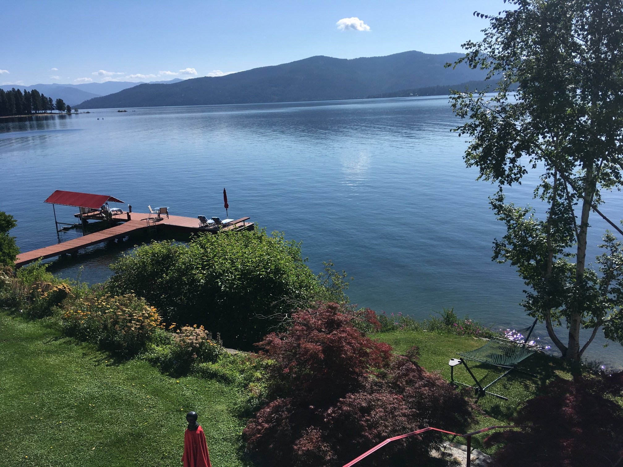 EstateOnTheLakeBandB.com-官方