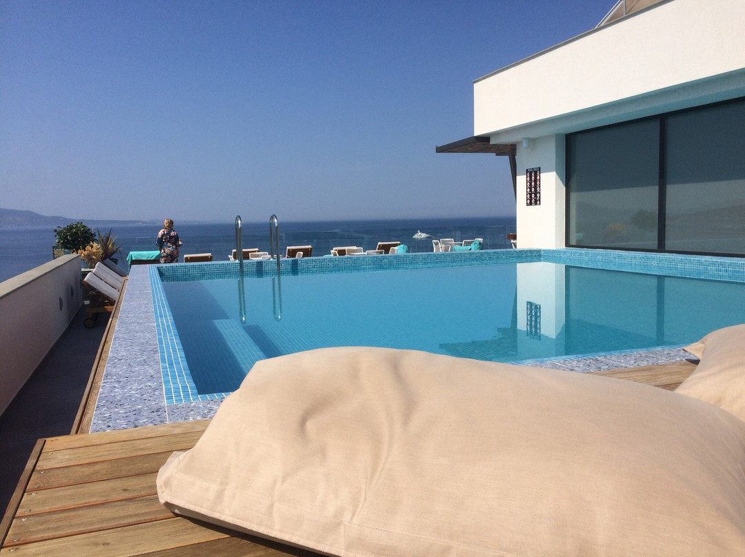 Glow Boutique Hotel &Suites