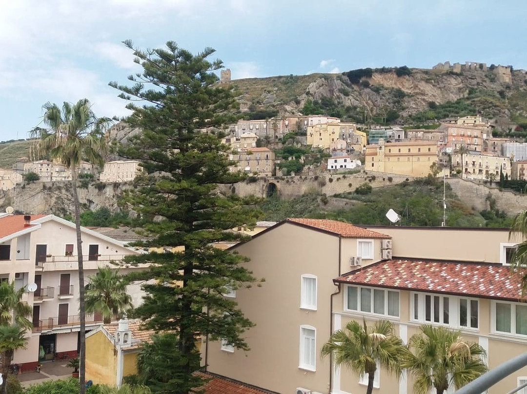 地中海宫酒店主图