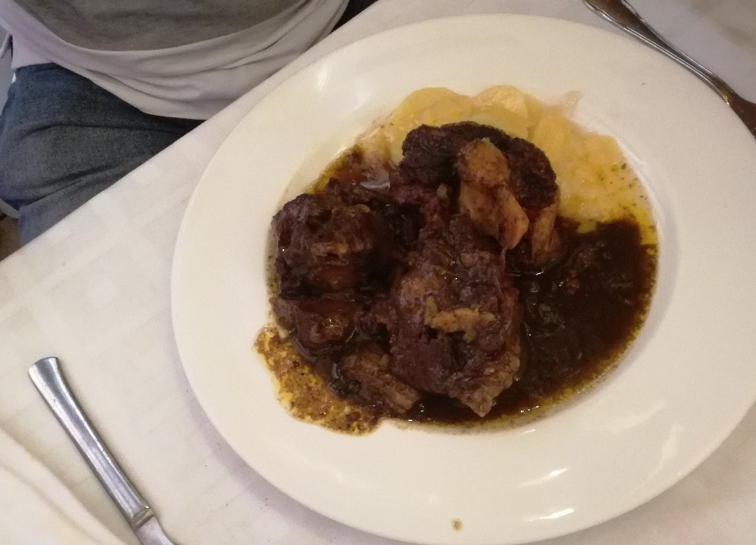 Hotel Cuatro Calzadas主图