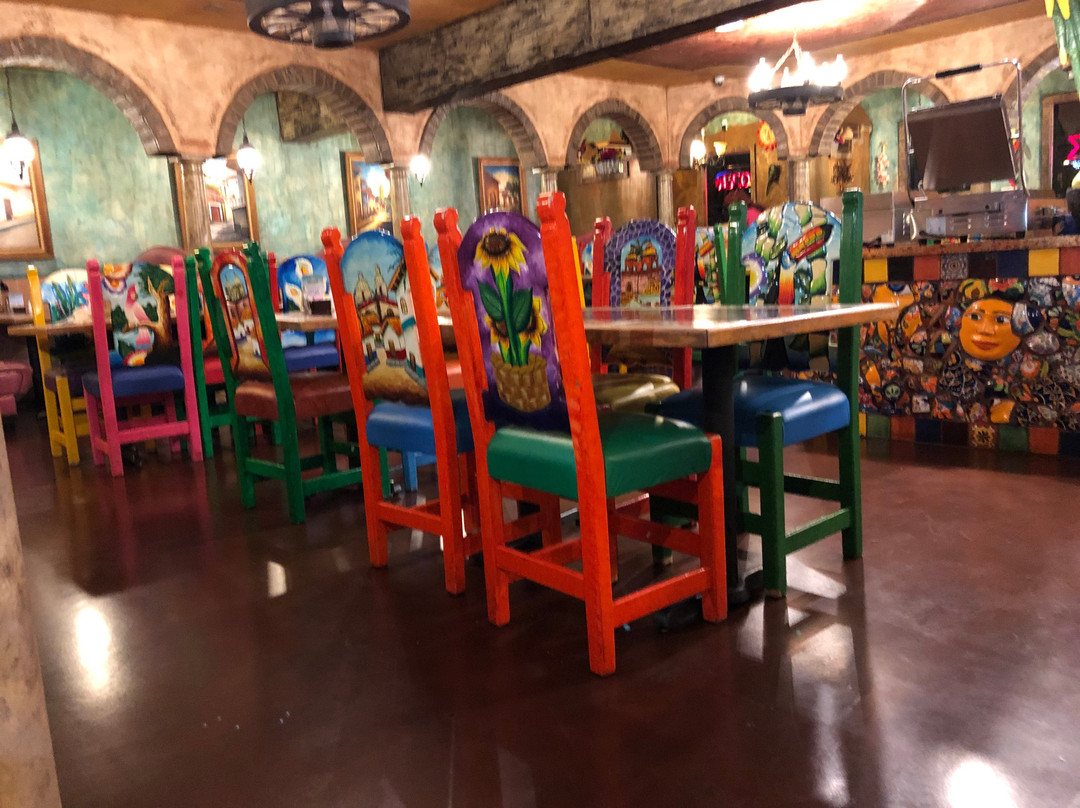 Pueblo West餐馆和美食-3 Margaritas