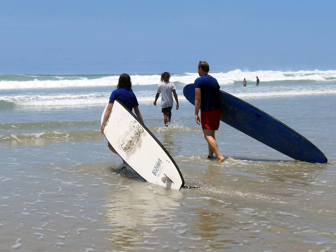 Kawe Surf School景点图片
