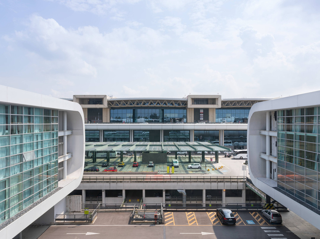 喜来登米兰马尔彭萨机场酒店及会议中心主图