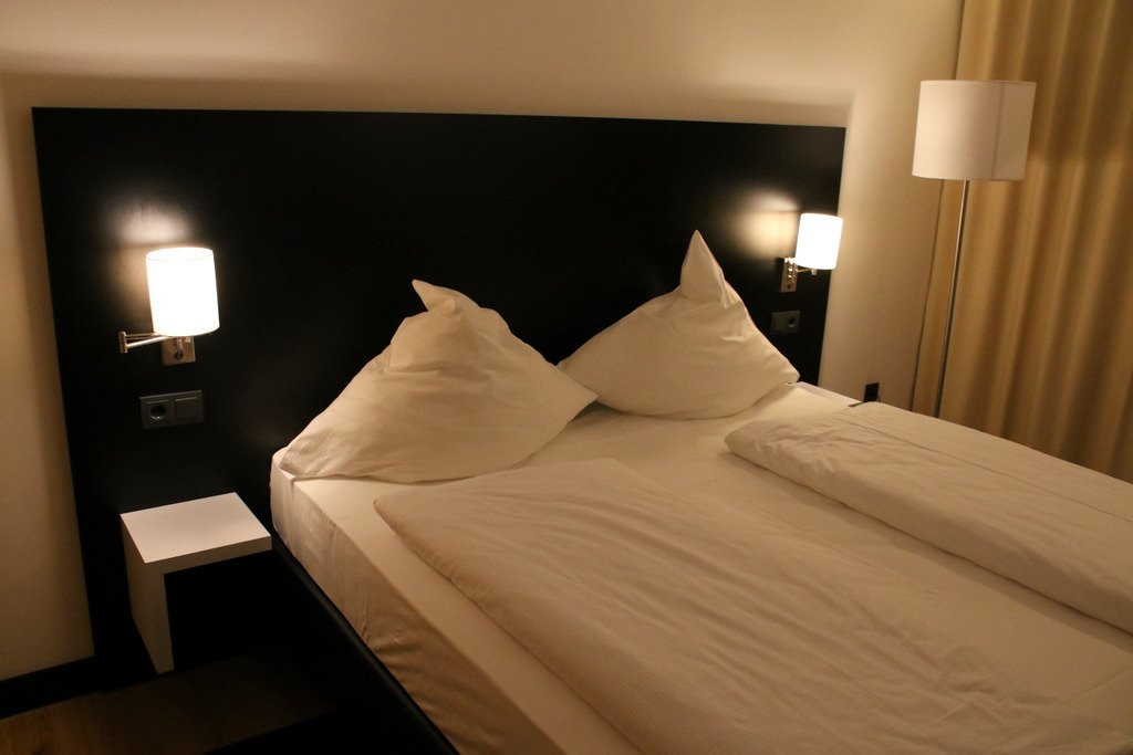 AI Hotel主图