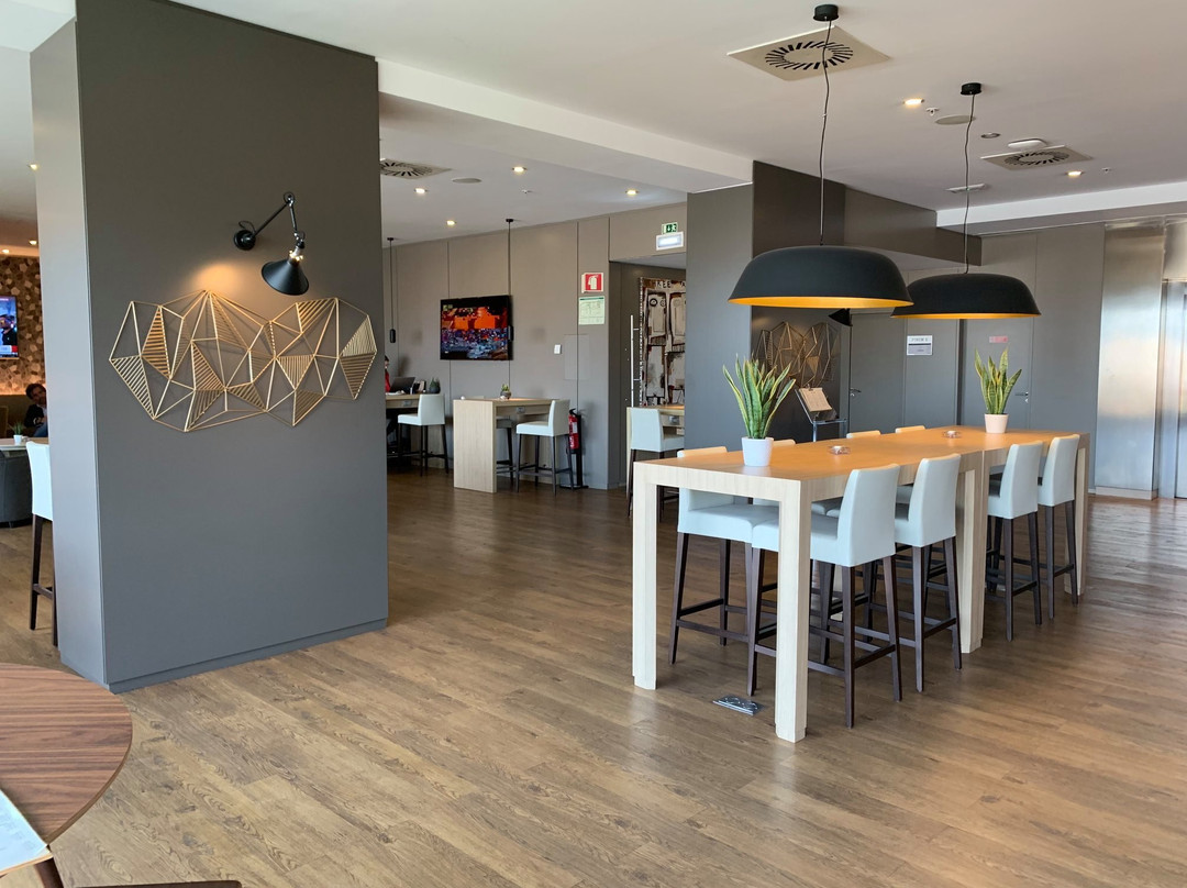 Ac Hotel Porto主图