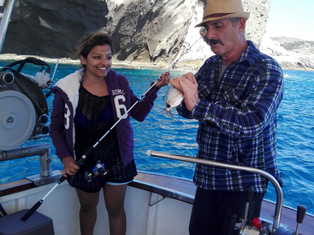 Milos Fishing Trip-Adamas必去景点
