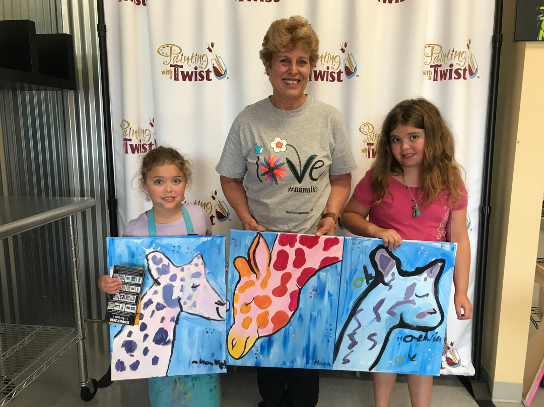 Painting with a Twist-Indian Trail必去景点