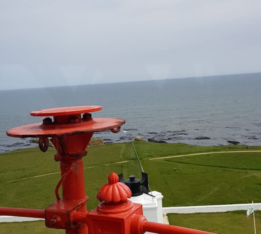 Souter Lighthouse and The Leas景点图片