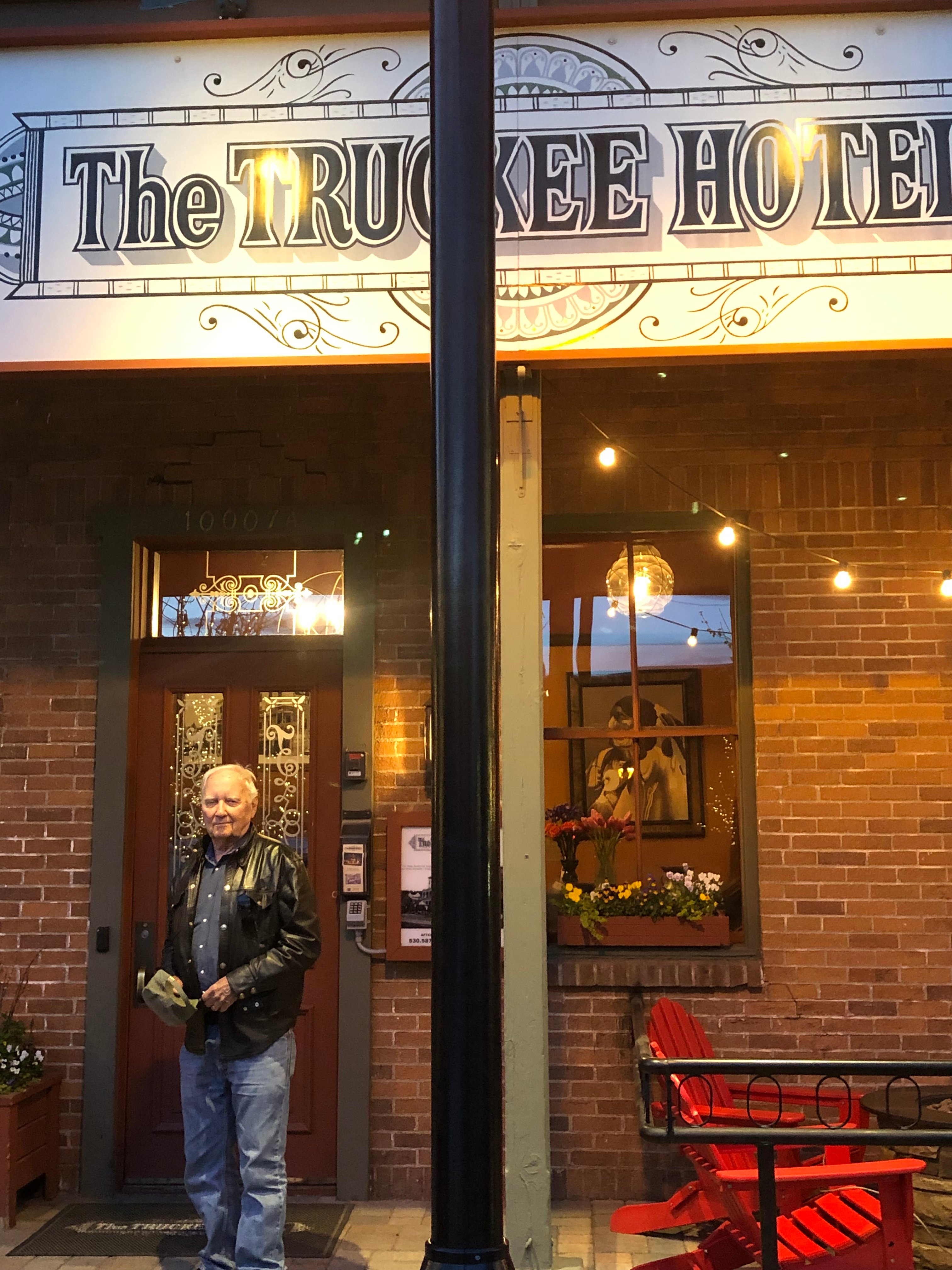 The Truckee Hotel-官方