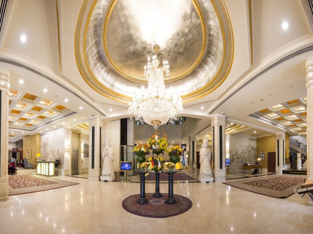 Espinas International Hotel, At The Boulevard主图