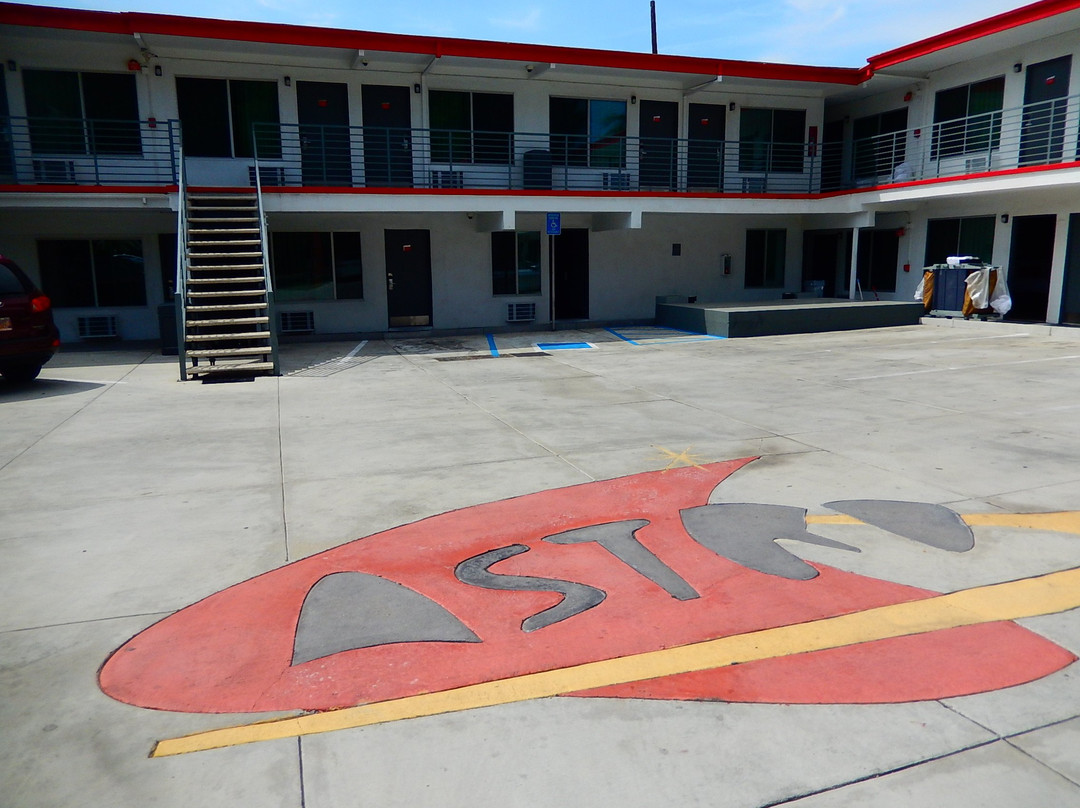 The Astro Pasadena Hotel主图