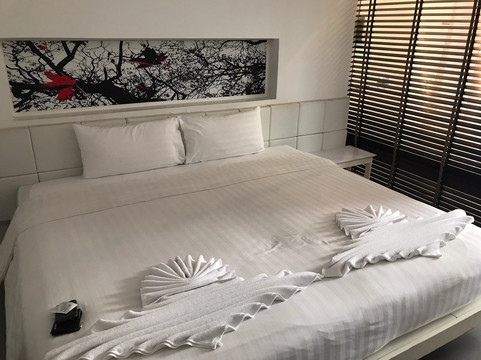 嘉乐丽酒店主图