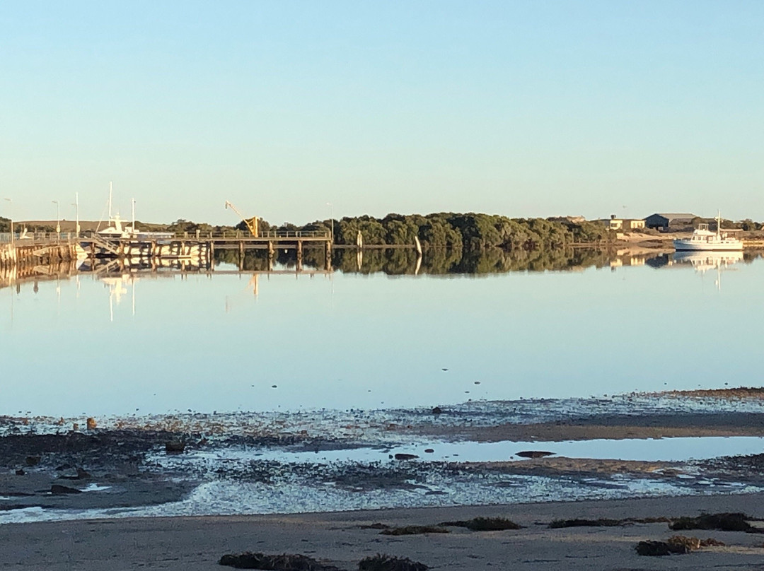 Double Header Fishing Charters-Port Broughton必去景点