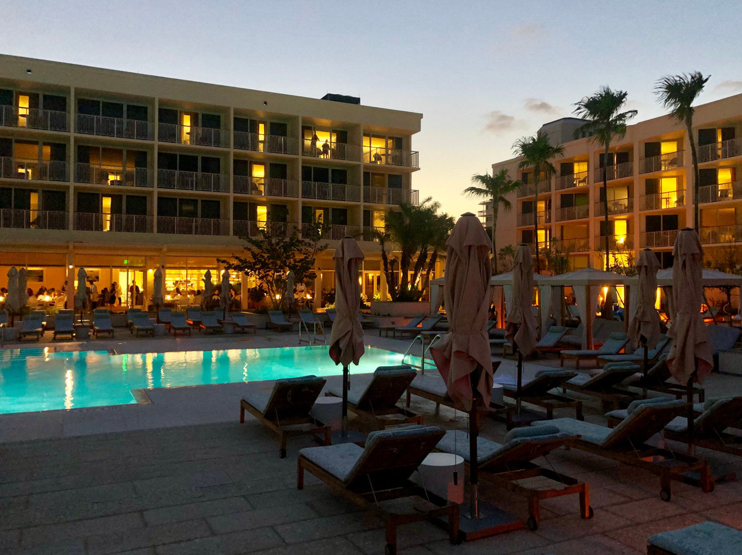 棕榈滩四季酒店主图