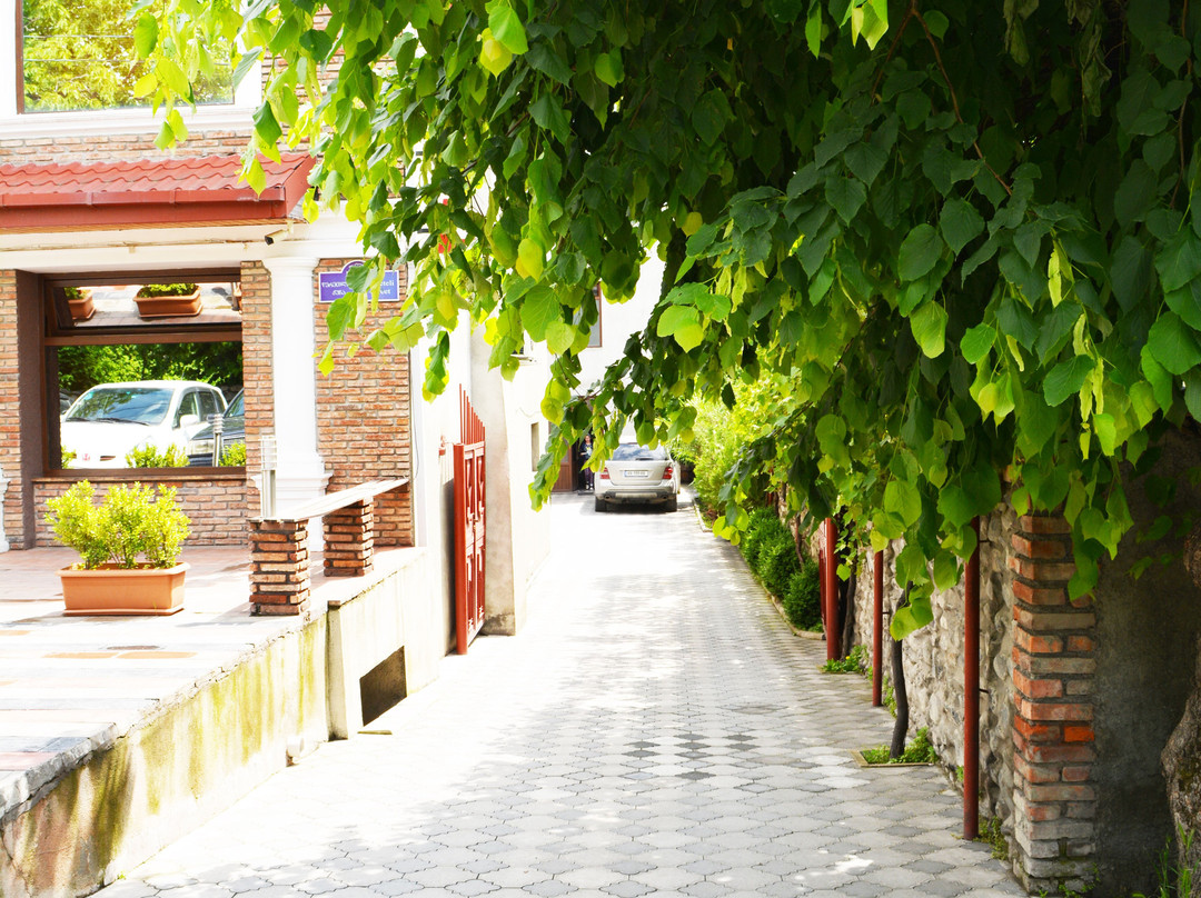 Hotel In The Middle of City主图