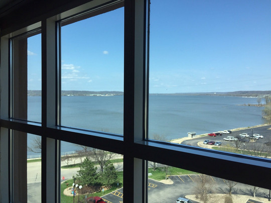 Par-A-Dice Hotel主图