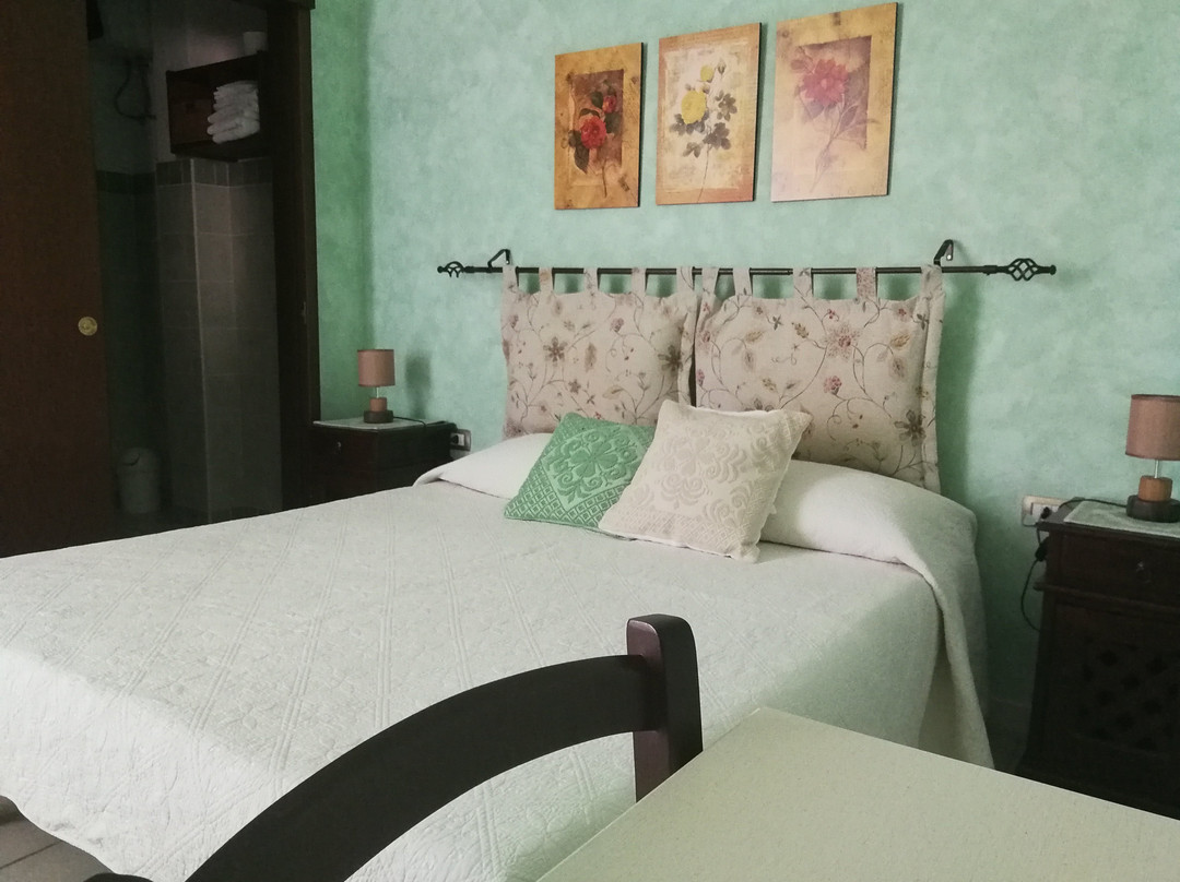 德爾維亞勒民宿主图