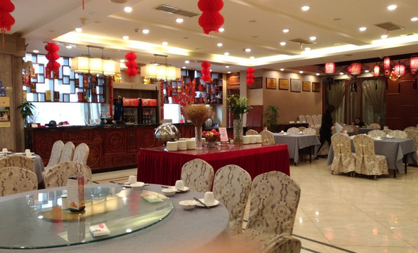 临桂县餐馆和美食-曾三家味馆