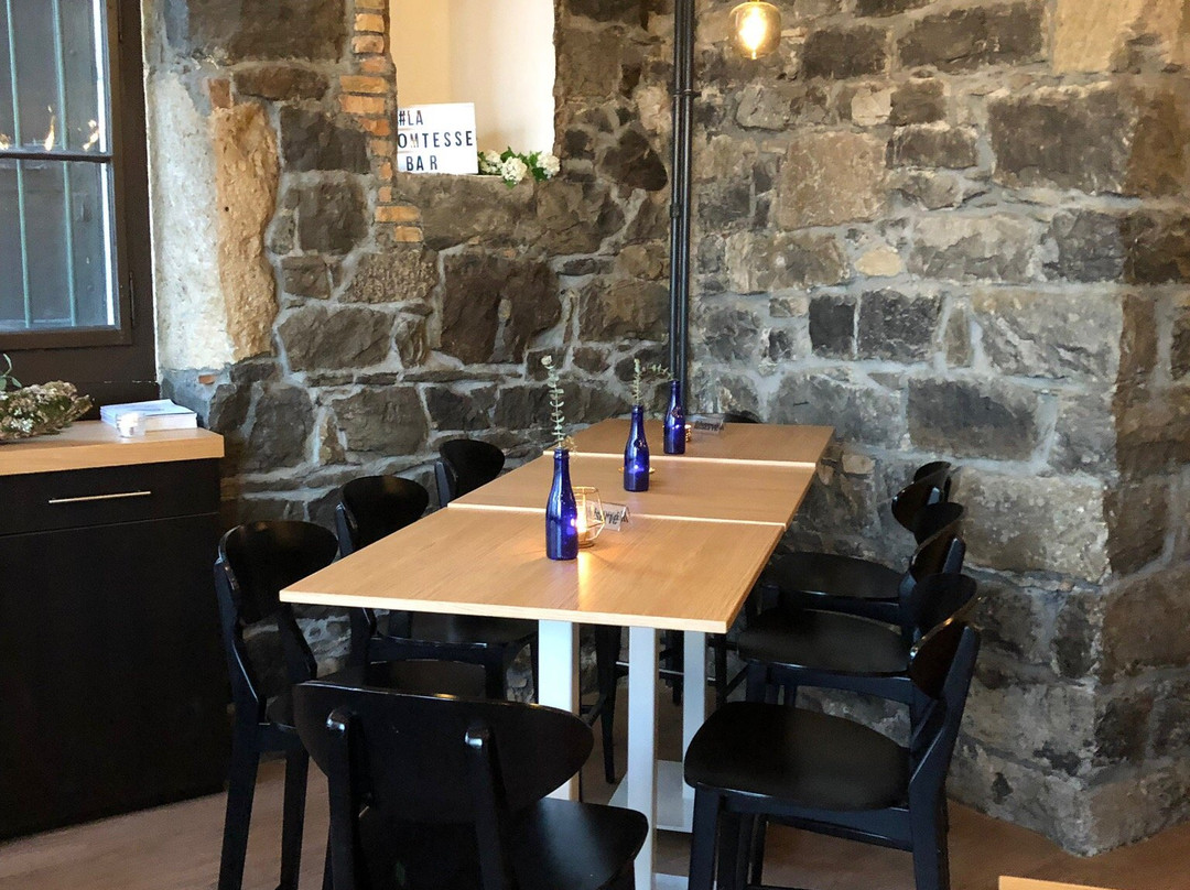 La Comtesse bar