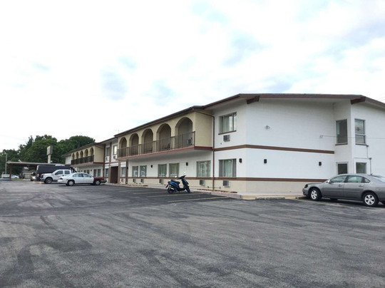 Penfield酒店住宿-America's Best Inn Urbana Champaign