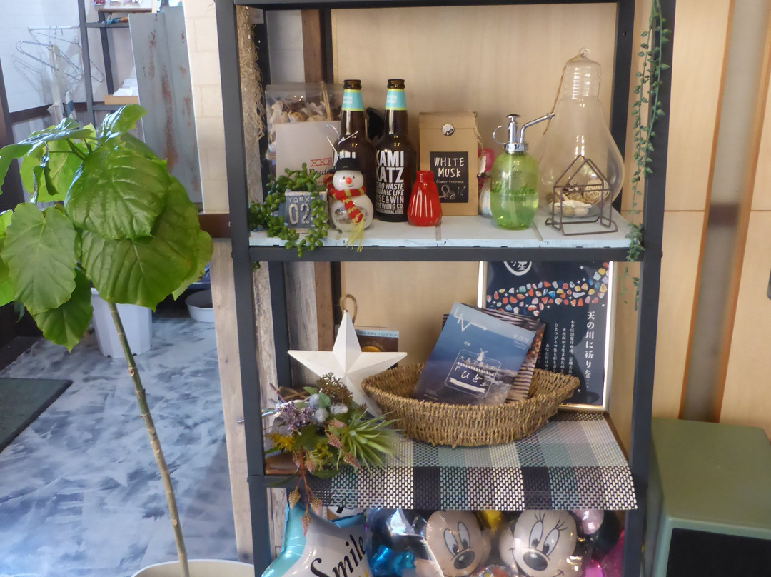 Chikuzen Oshima餐馆和美食-Musubi Cafe