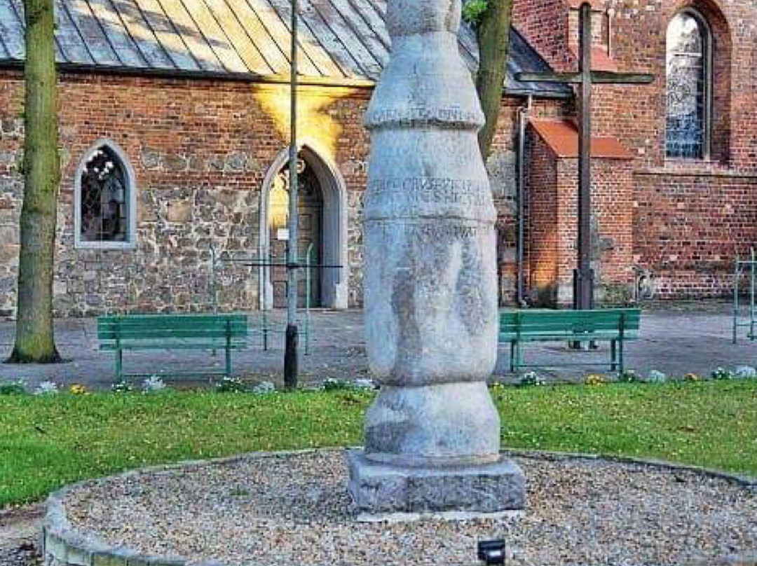 Road Post in Konin景点图片