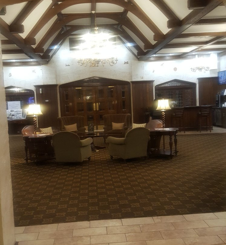 The Grand Summit Hotel主图