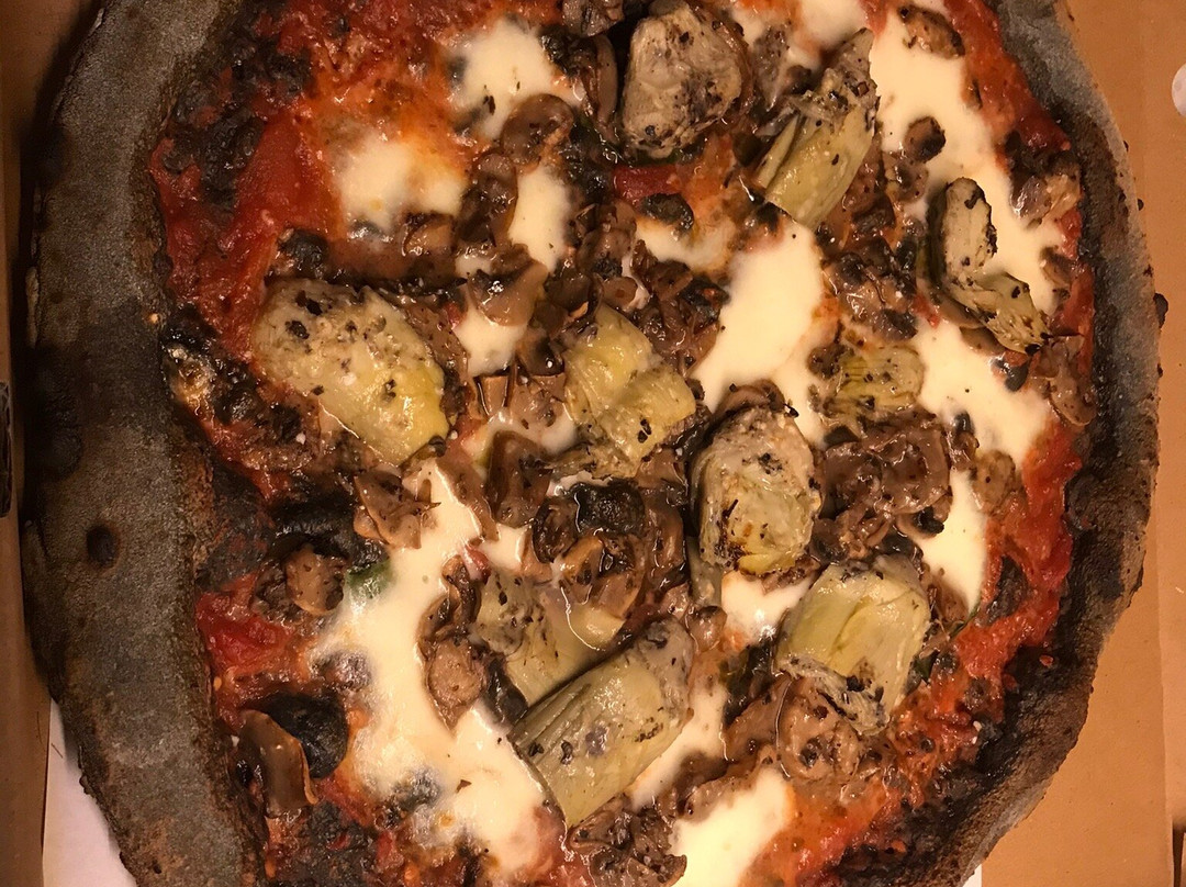 What The Crust - Maadi