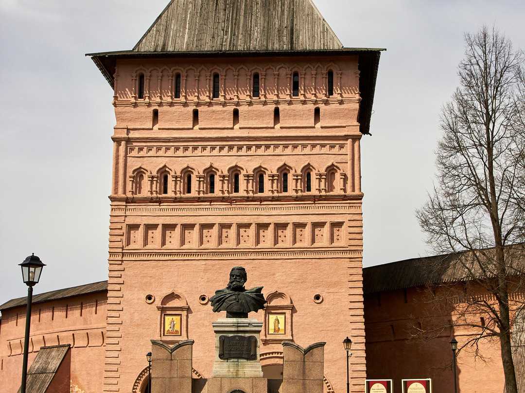 Monument to Pozharskiy景点图片