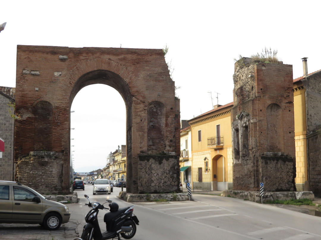 Arco di Adriano景点图片