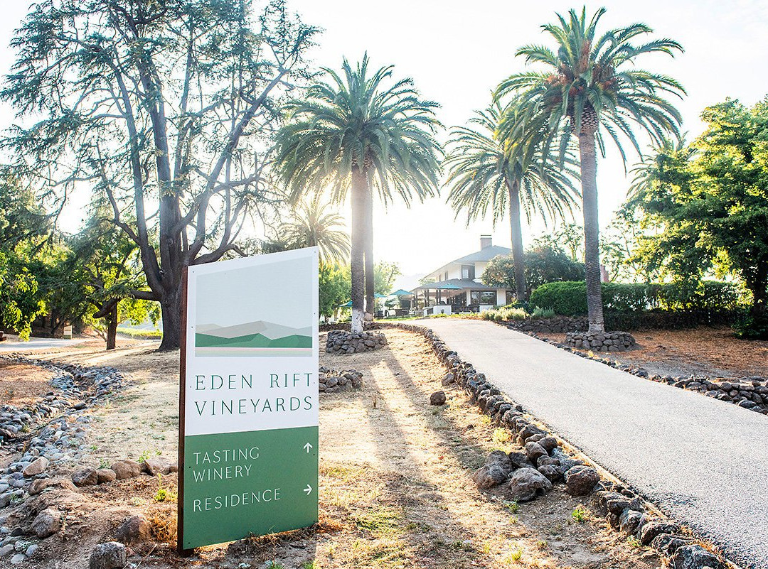 Eden Rift Vineyards-霍利斯特必去景点