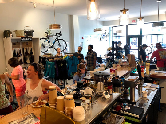 Downshift Bikes & Brews-罗阿诺克必去景点