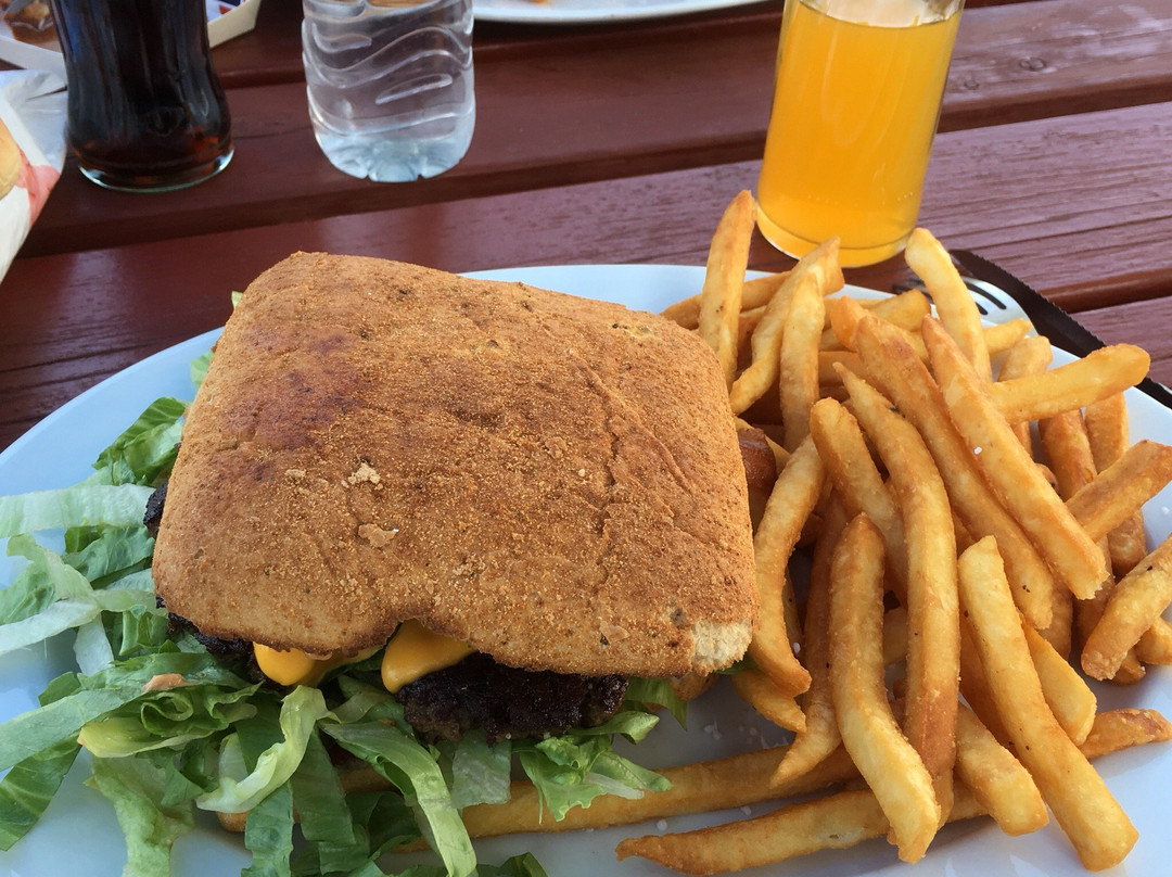 特兰山餐馆和美食-Dæj Glovi Grill