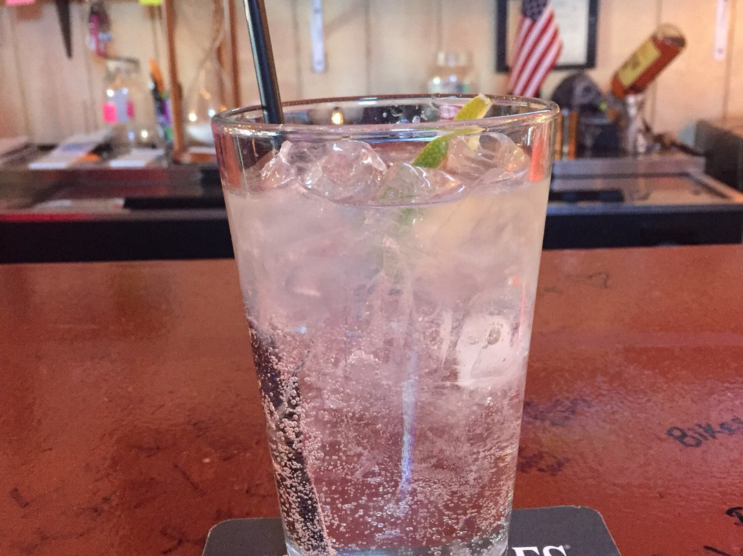 Alma餐馆和美食-Bill's Talk of the Town