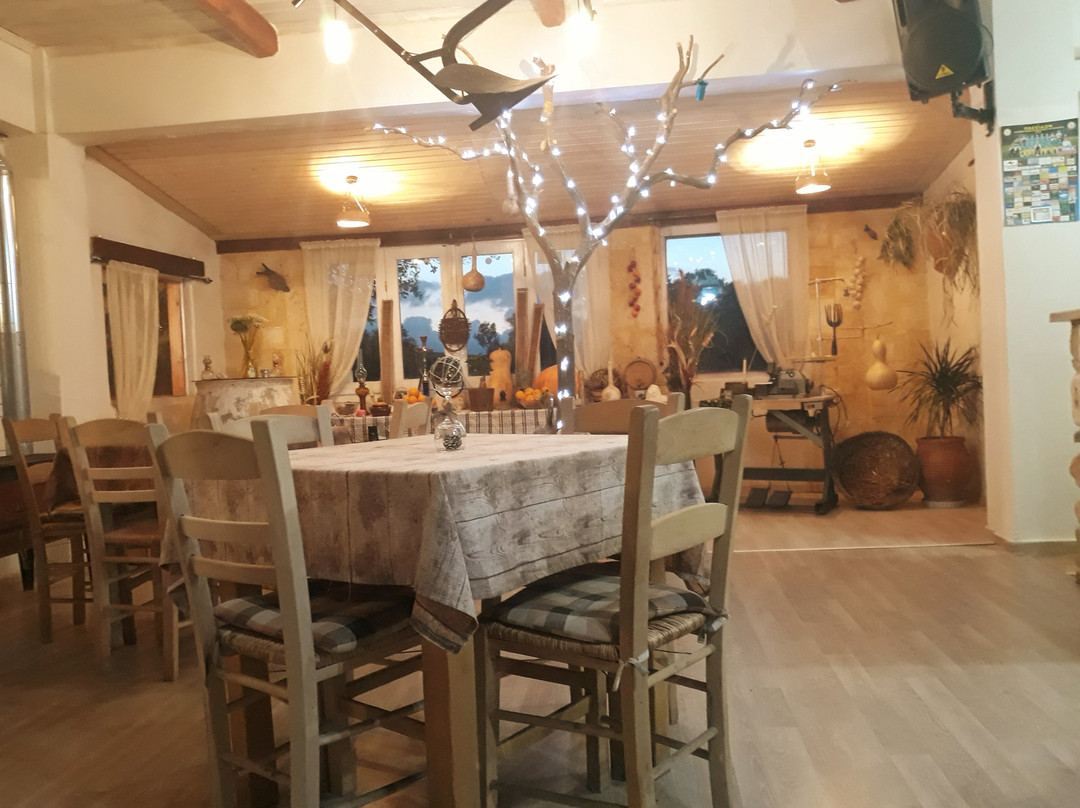 Voukolies餐馆和美食-Paliomylos Restaurant