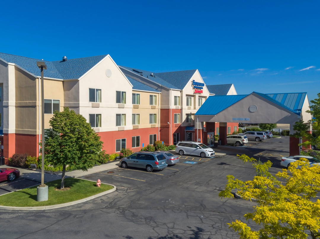 城南盐湖费尔菲尔德酒店主图