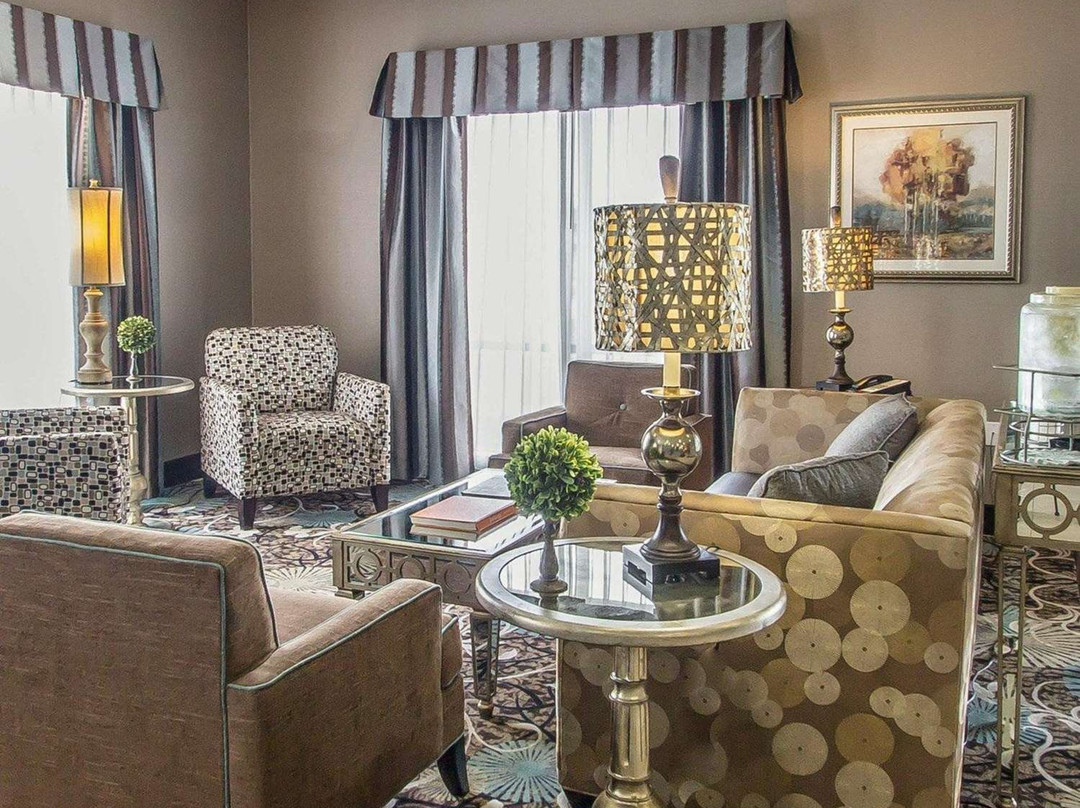 Comfort Suites Hudson I-94主图