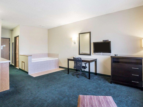 FairBridge Inn & Suites Glendive主图