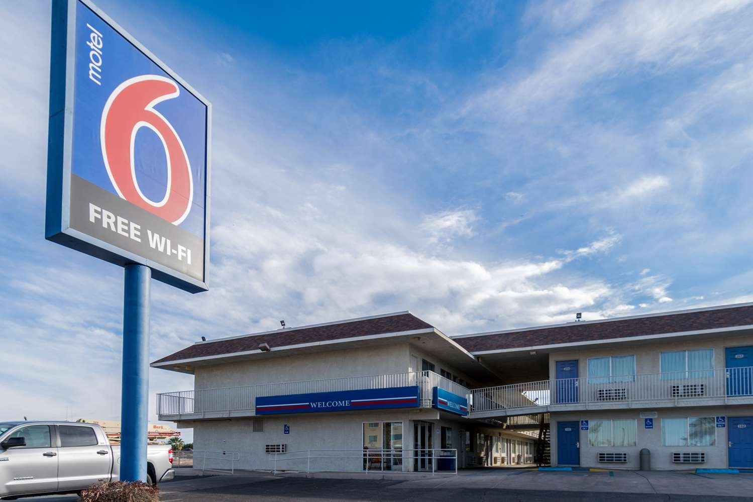 Motel 6 El Centro-官方