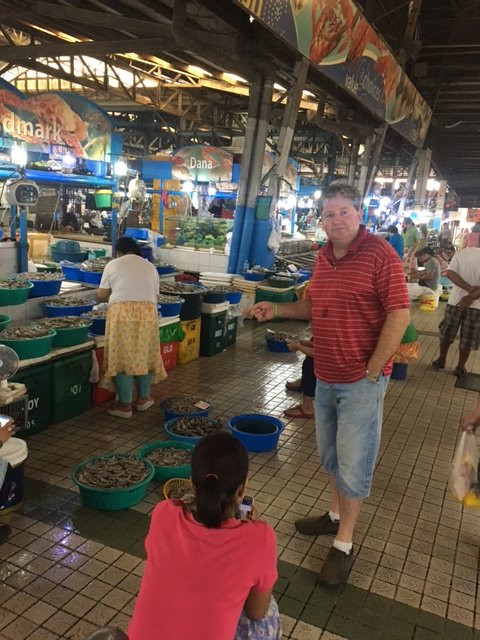 Farmers Market-奎松市必去景点