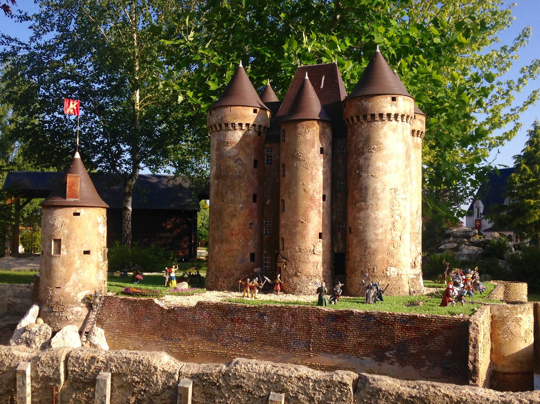 Parc Mini-Châteaux景点图片