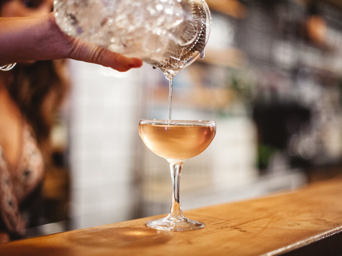 Tom Thumb Cocktail Bar-纽奎必去景点