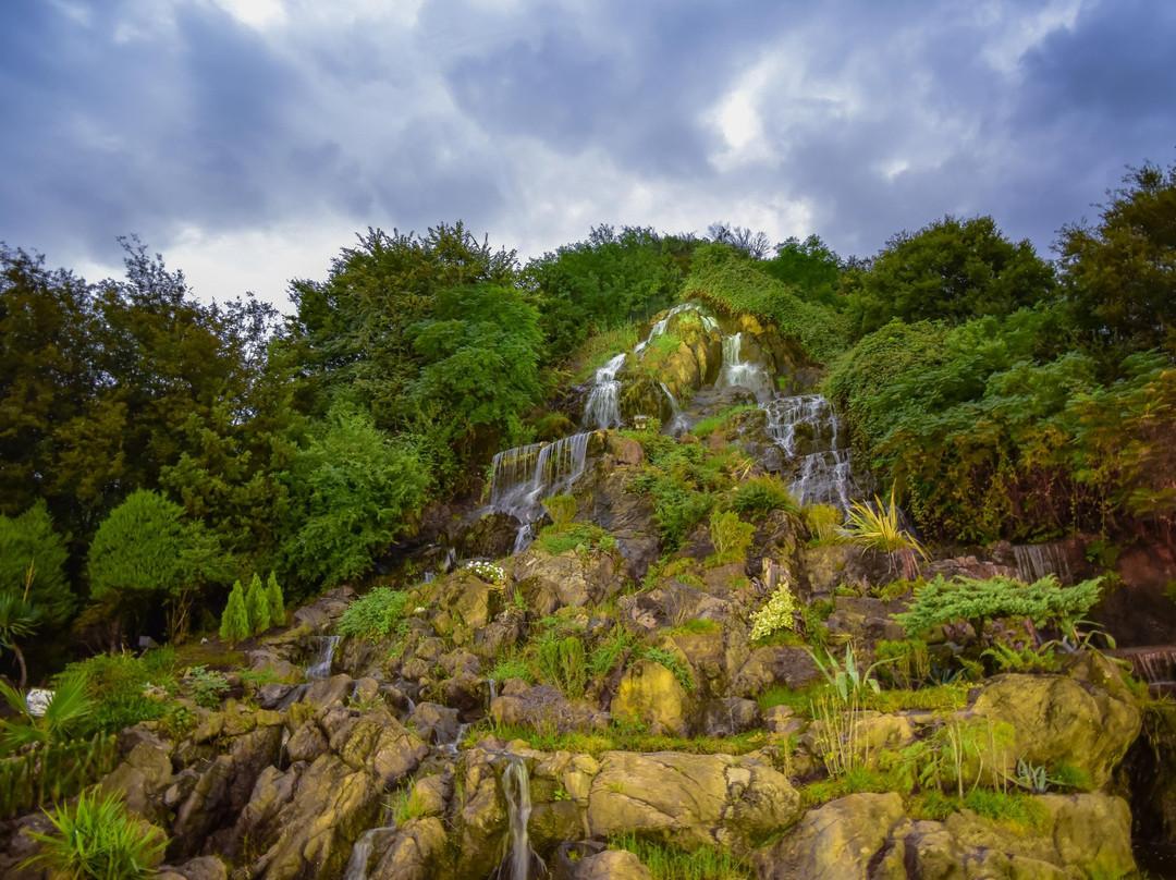 Lahijan Waterfall آبشار لاهیجان景点图片