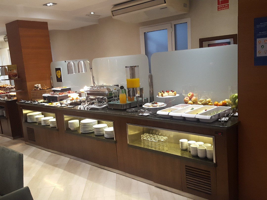 欧洲之星莱昂酒店主图