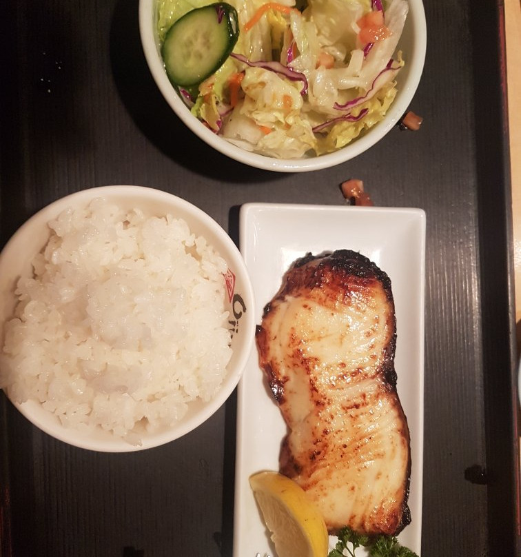 奇诺岗餐馆和美食-Ojiya Sushi & Japanese Cuisin