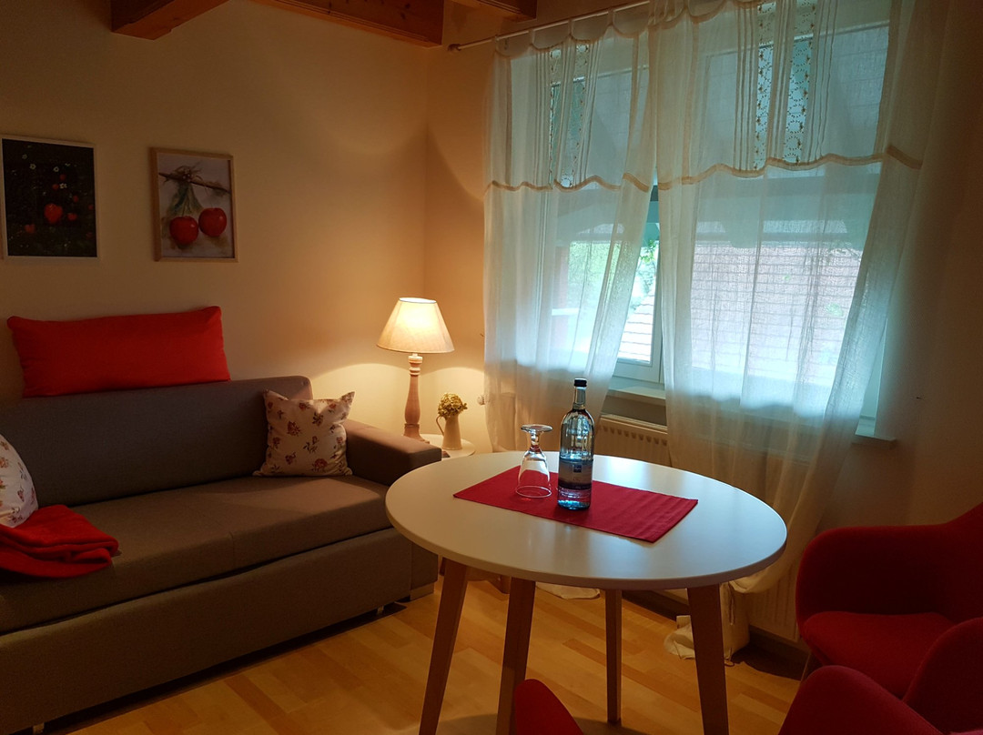 Landgut Apfelrose主图