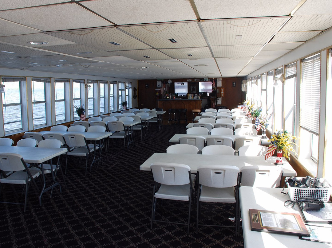 Pearl of the Lake Paddleboat-Lake City必去景点